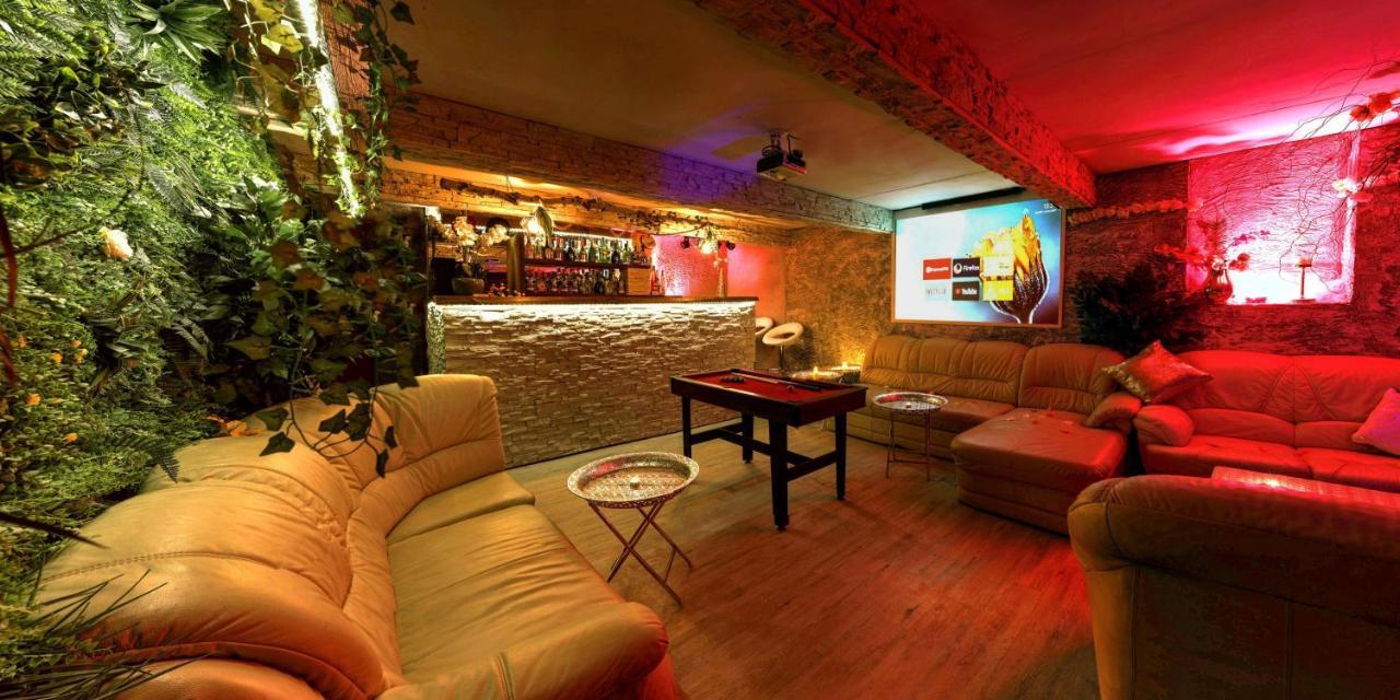 Afrodita Wellness Apartman Prag Exterior foto